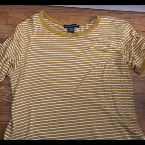 yellow striped tee